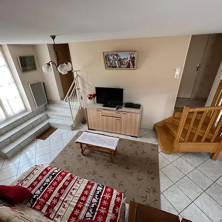 Spacieux Avec Terrasse Et Cheminée Près De Saint-dié, à 28 Km De Gérardmer - Fr-1-589-261 Taintrux