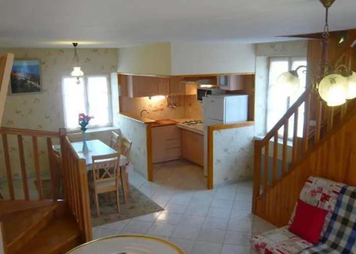 Spacieux Avec Terrasse Et Cheminee Pres De Saint-die, A 28 Km De Gerardmer - Fr-1-589-261